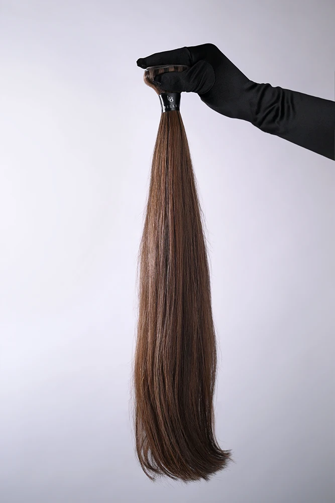 5-Sunlit-Caramel-Waves-with-Subtle.webp Sunlit Caramel Waves with Subtle invisible luxury - Image 1